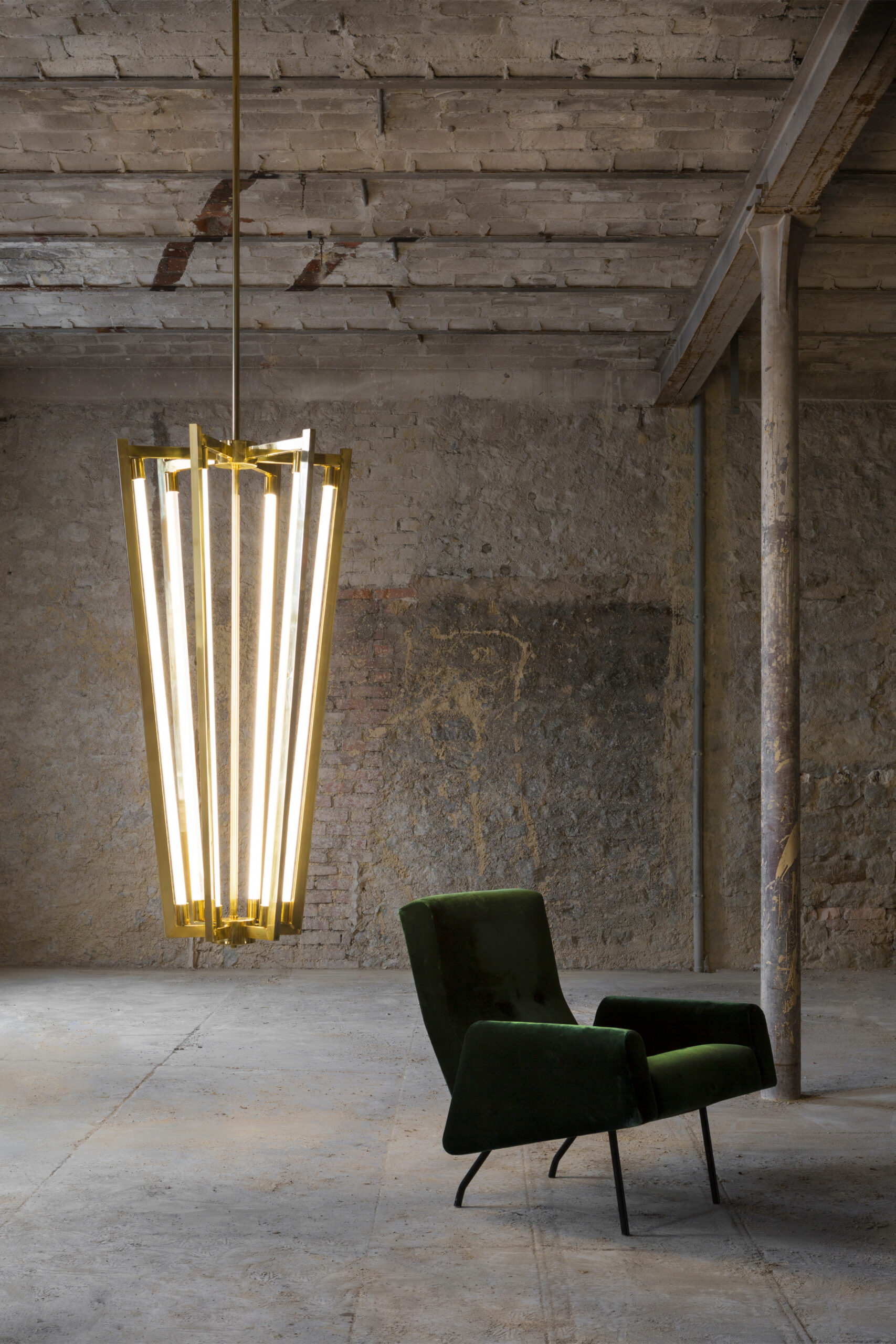 Chandelier
04