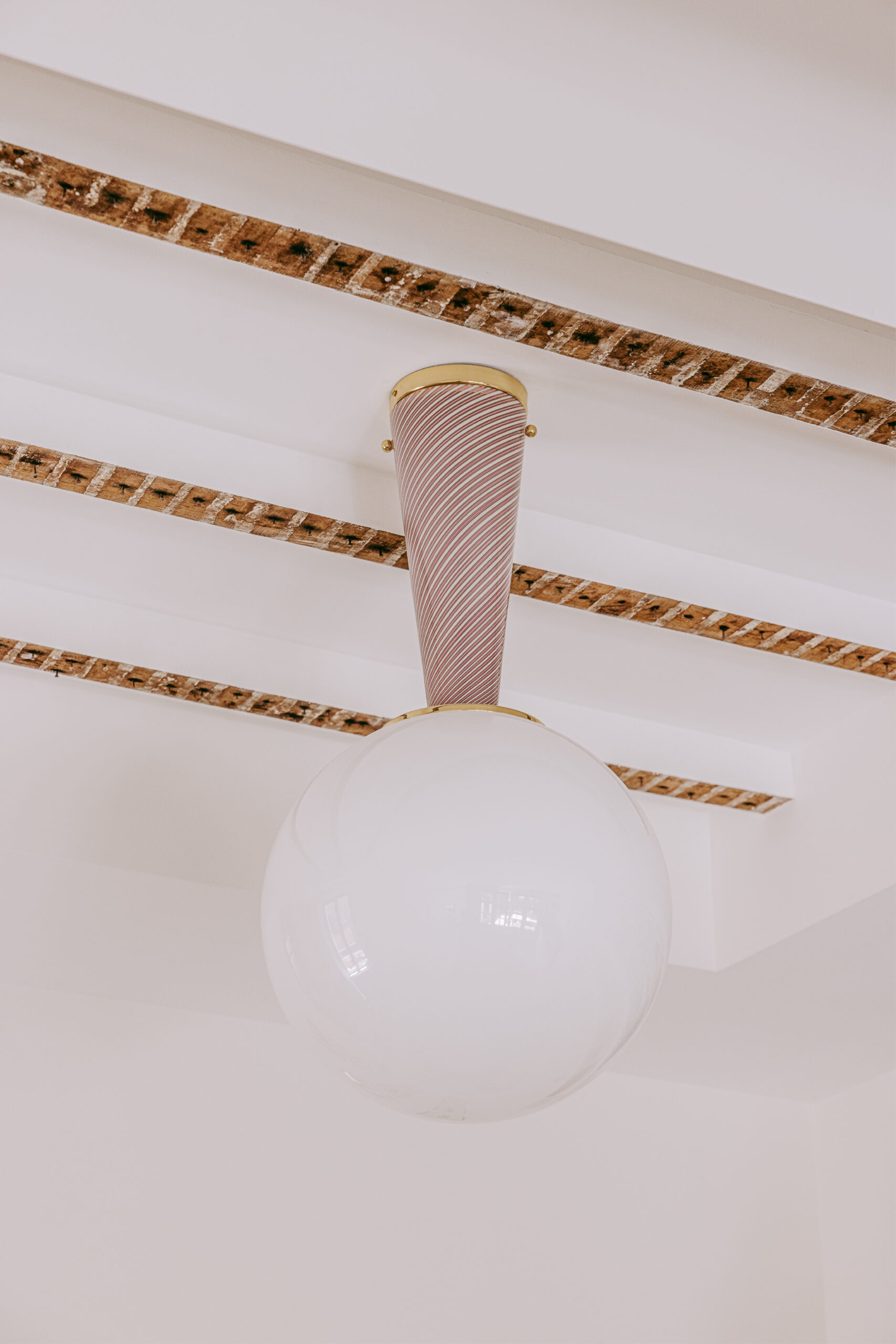 Ceiling lampUpside Down